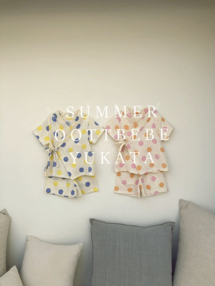 OOTT BEBE - Korean Children Fashion - #Kfashion4kids - Dots Yukata Top Bottom Set