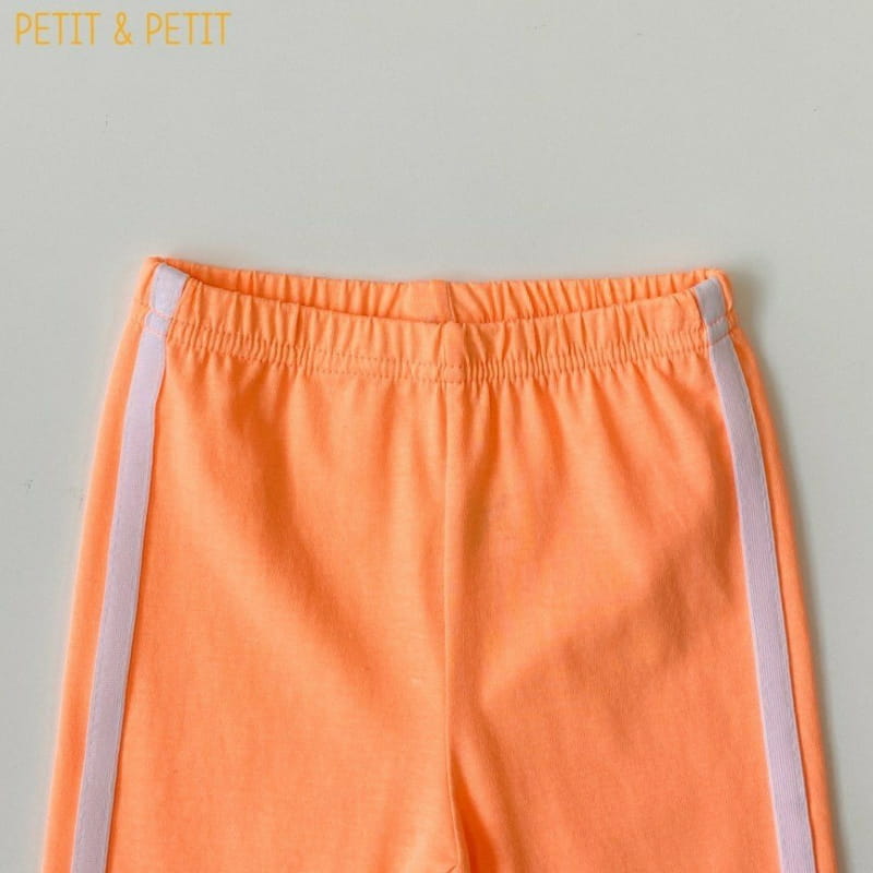PETIT & PETIT - Korean Children Fashion - #Kfashion4kids - Tape Capri Leggings - 6