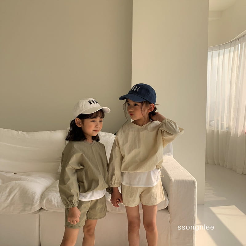 SSONGNLEE - Korean Children Fashion - #Kfashion4kids - V Top Bottom Set with Mom - 10