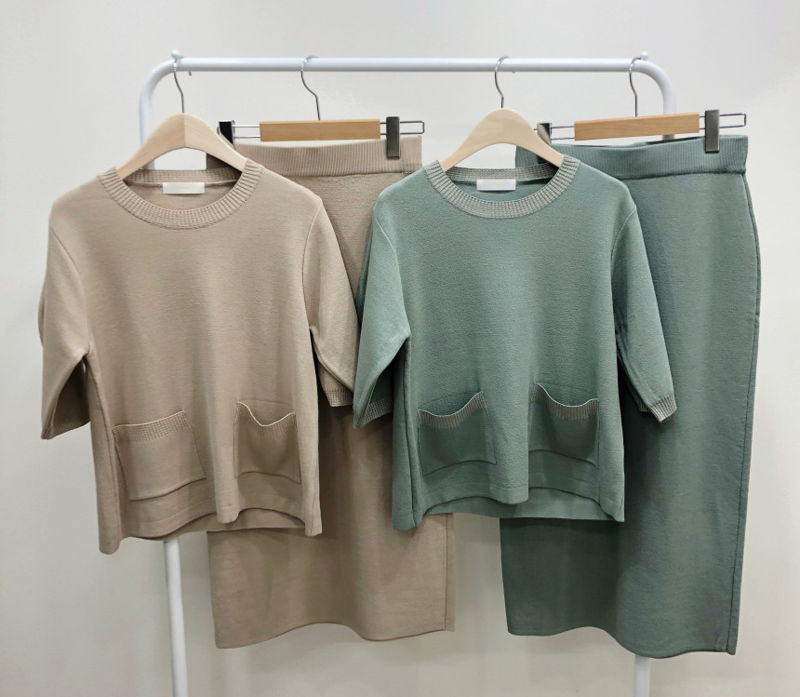 BLOOM - Korean Women Fashion - #Kfashion - Trimming Knit Top Bottom Set