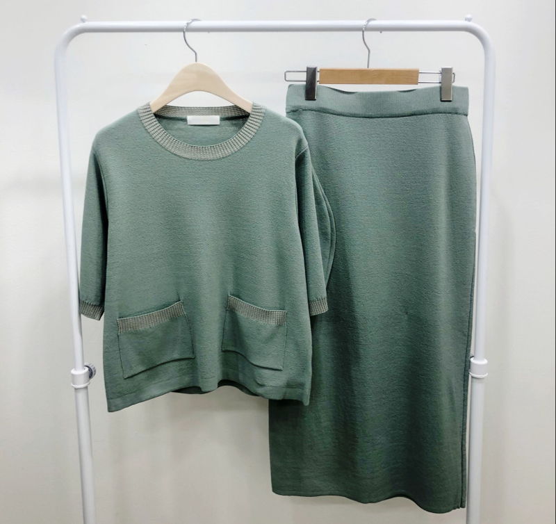 BLOOM - Korean Women Fashion - #Kfashion - Trimming Knit Top Bottom Set - 6