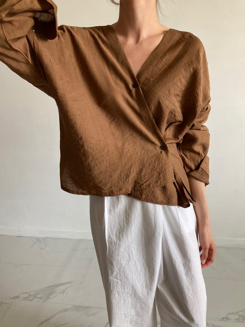 COCOJNISSI - Korean Children Fashion - #Kfashion4kids - Marj Ell V Wrap Shirt - 2
