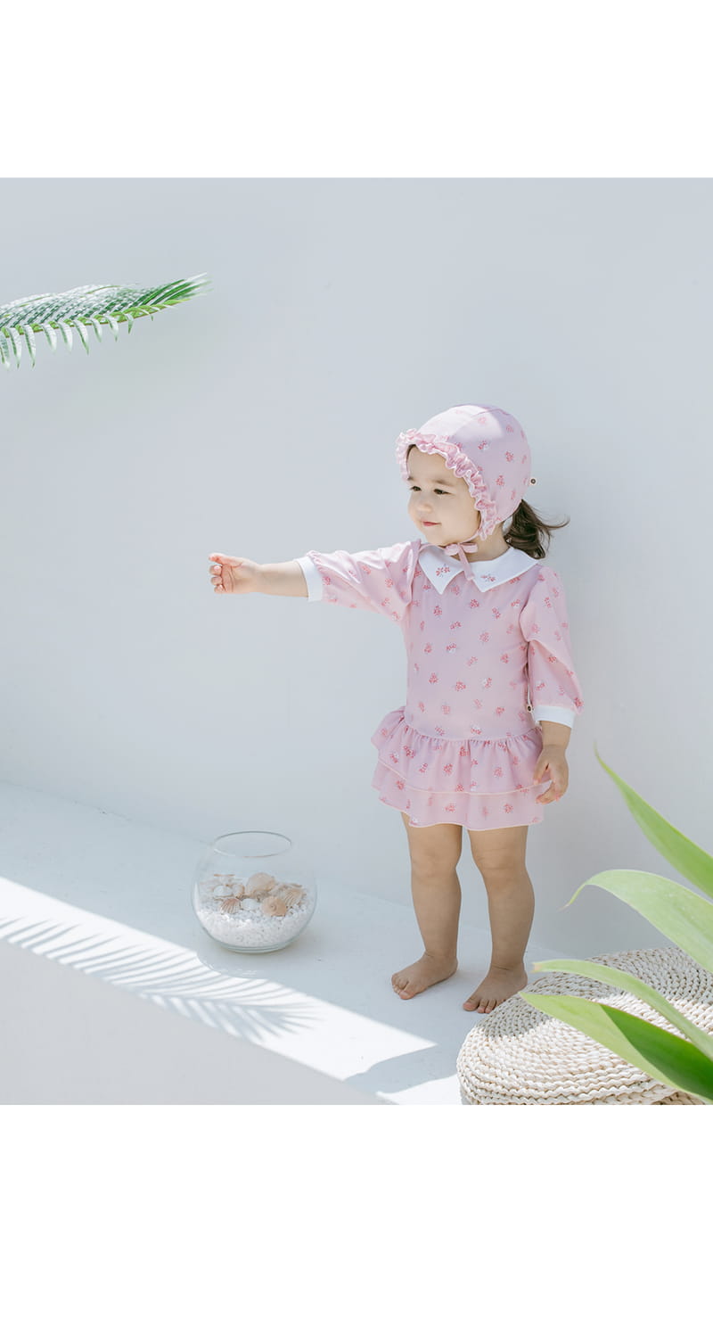 HAPPY PRINCE - Korean Children Fashion - #Kfashion4kids - Flores Rashgaurd Hat Set
