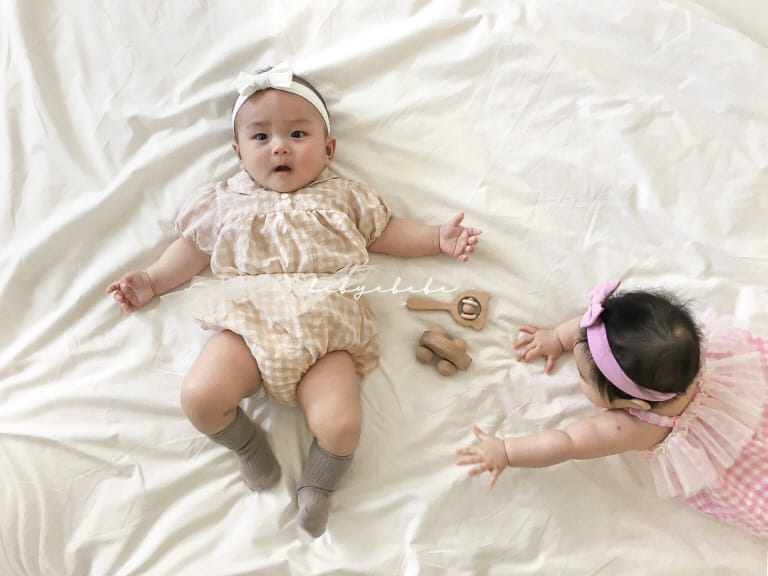 HI BYEBEBE - Korean Children Fashion - #Kfashion4kids - Smile Check Short Sleeves Top Bottom Set - 2