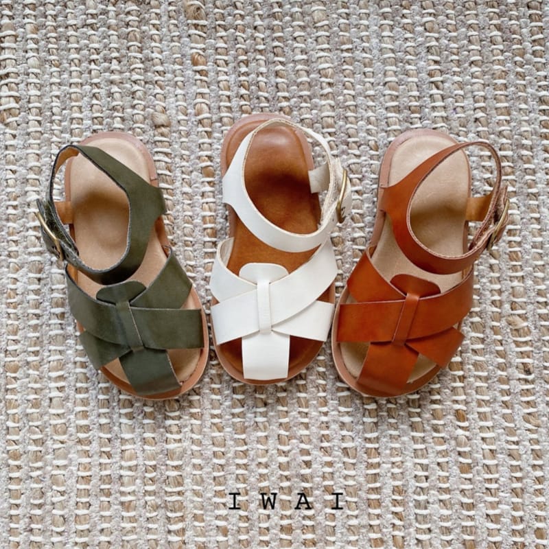IWAI - Korean Children Fashion - #Kfashion4kids - 915 The Pose Sandals