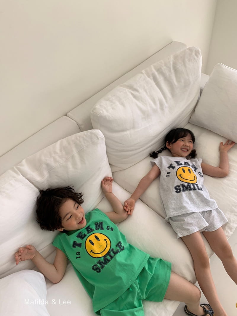 MATILDA & LEE - Korean Children Fashion - #Kfashion4kids - Smile Sleeveless Bottom Set - 12
