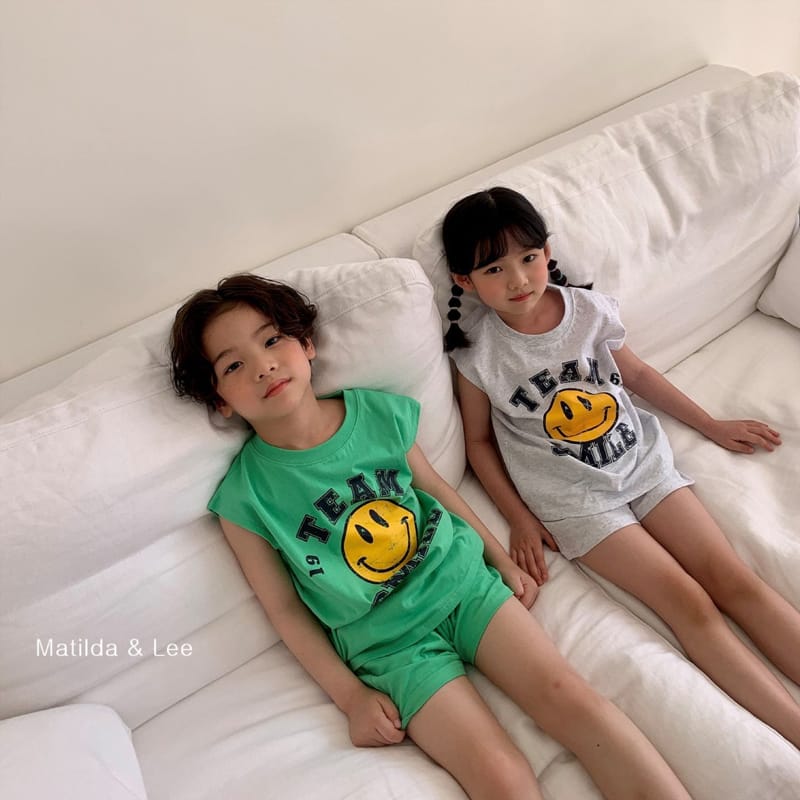 MATILDA & LEE - Korean Children Fashion - #Kfashion4kids - Smile Sleeveless Bottom Set - 6
