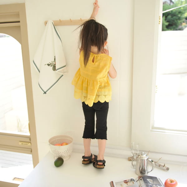 MOMO ANN - Korean Children Fashion - #Kfashion4kids - Capri Bootscut Pants - 7