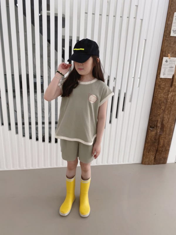 OJODEPAPA - Korean Children Fashion - #Kfashion4kids - Big Torr Top Bottiom Set - 11