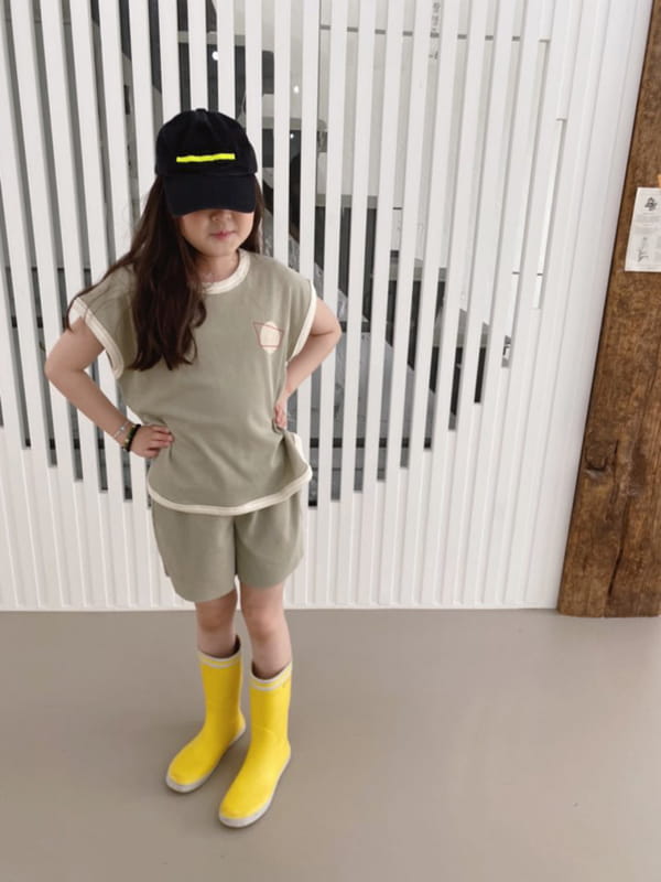 OJODEPAPA - Korean Children Fashion - #Kfashion4kids - Big Torr Top Bottiom Set - 2