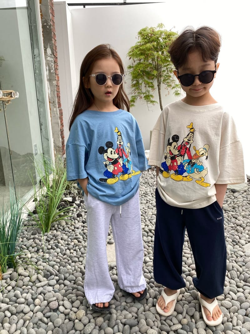 OUR - Korean Children Fashion - #Kfashion4kids - Friends Disney Tee - 3