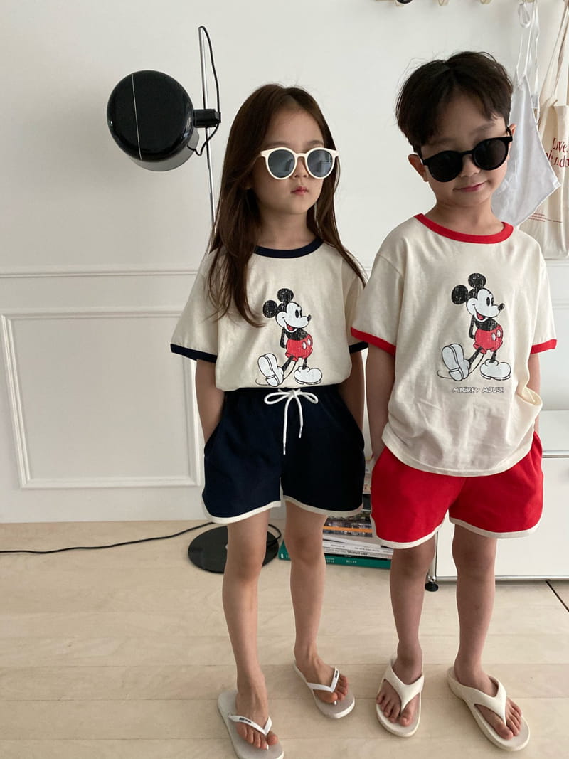 OUR - Korean Children Fashion - #Kfashion4kids - Vintage Mickey Top Bottom Set - 6