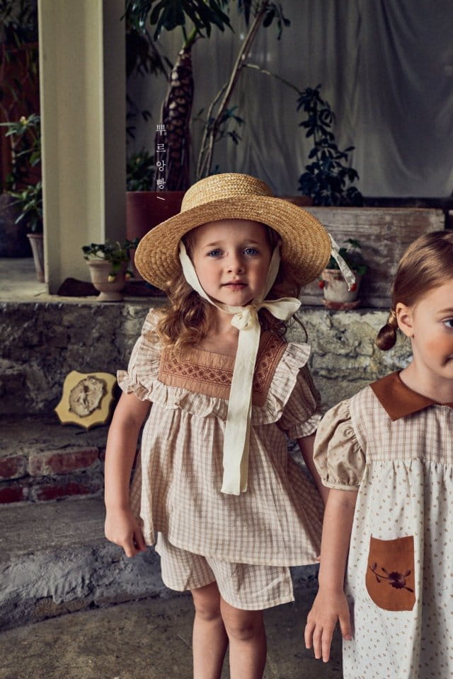 POURENFANT - Korean Children Fashion - #Kfashion4kids - Sara Frill Top Bottom Set - 3