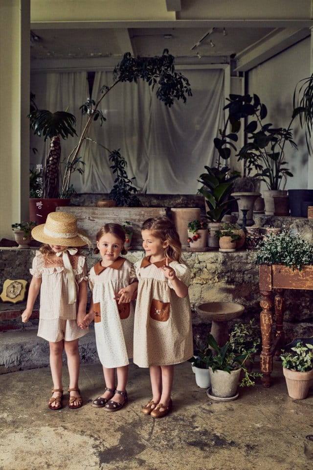 POURENFANT - Korean Children Fashion - #Kfashion4kids - Sara Frill Top Bottom Set - 6