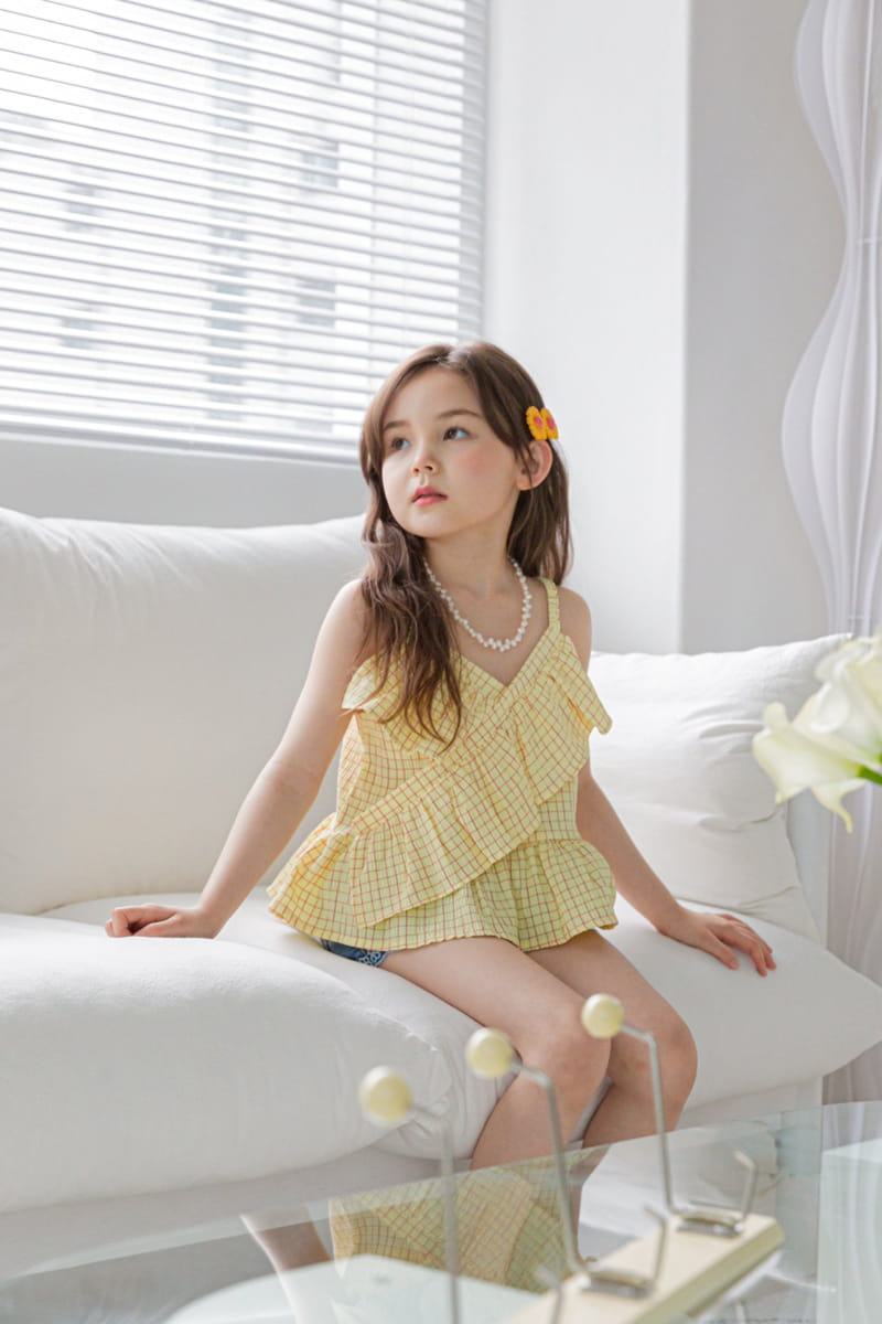 BERRY BERRY - Korean Children Fashion - #Kfashion4kids - Embroidery Denim Shorts - 12