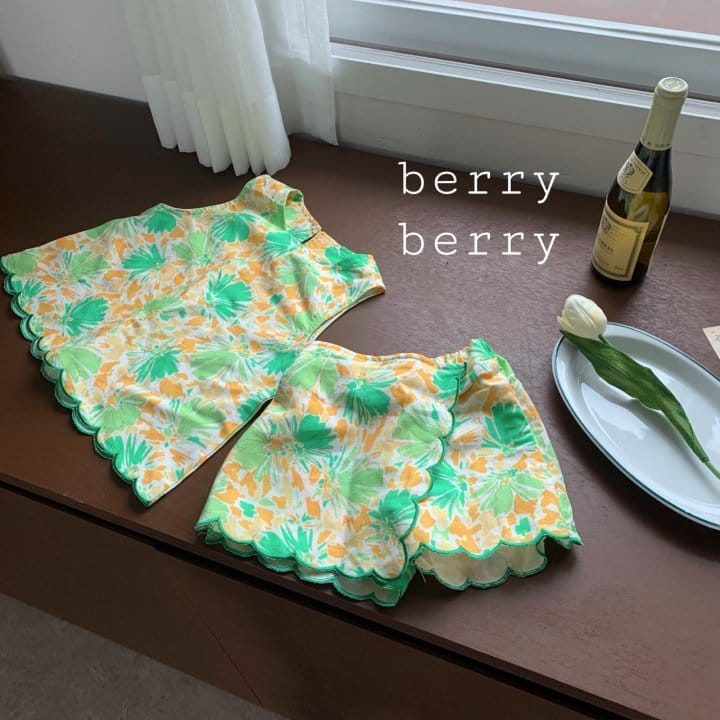 BERRY BERRY - Korean Children Fashion - #Kfashion4kids - Scallop Top Bottom Set - 5