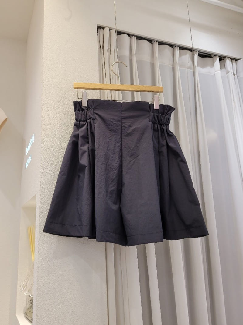 EVERYTHING WITH ME - Korean Children Fashion - #Kfashion4kids - Marie Shorts - 2