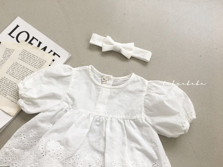 HI BYEBEBE - Korean Children Fashion - #Kfashion4kids - Lace Blouse Bottom Set - 12