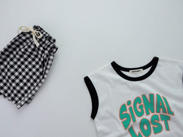 KOKOYARN - Korean Children Fashion - #Kfashion4kids - Signal Sleeveless Tee - 10