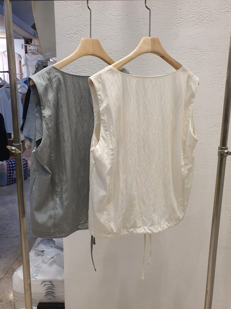 LOWELL - Korean Children Fashion - #Kfashion4kids - Very Sleeveless - 4