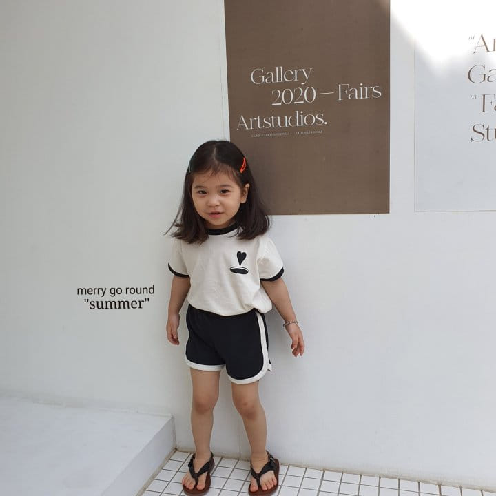 MERRY GO ROUND - Korean Children Fashion - #Kfashion4kids - Heart Surfing Top Bottom Set - 12