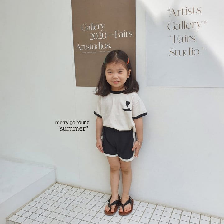 MERRY GO ROUND - Korean Children Fashion - #Kfashion4kids - Heart Surfing Top Bottom Set - 3