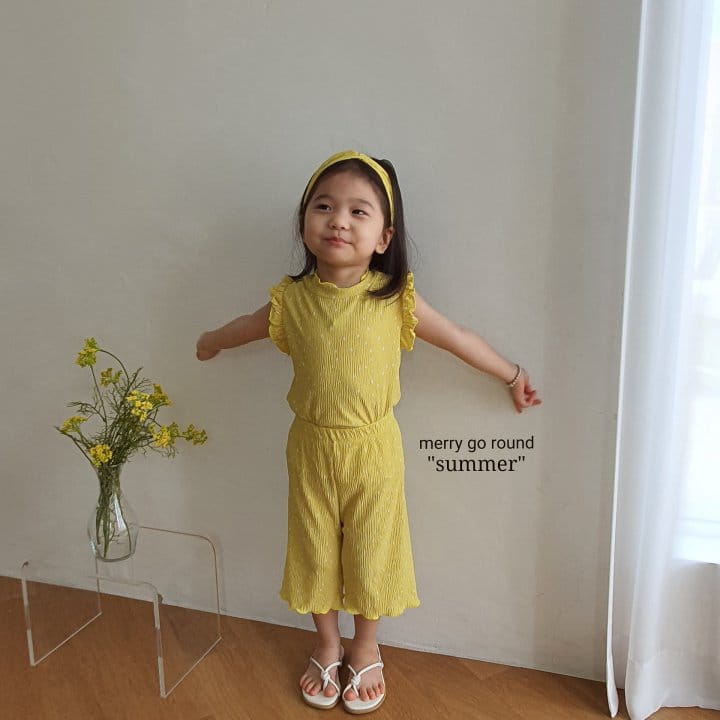MERRY GO ROUND - Korean Children Fashion - #Kfashion4kids - Dots Pleats Top Bottom Set - 5