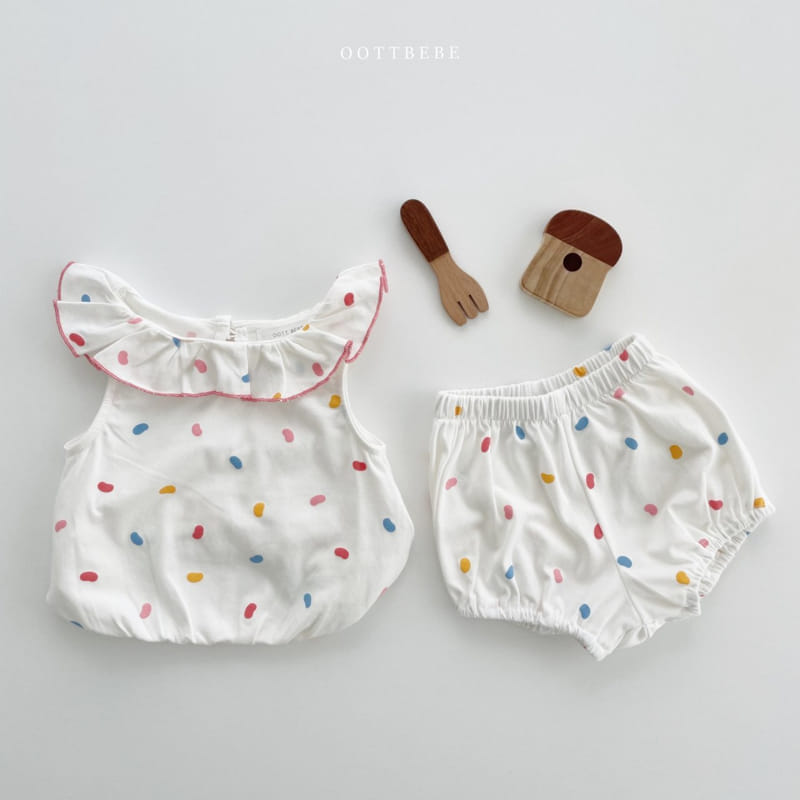 OOTT BEBE - Korean Children Fashion - #Kfashion4kids - Pong Pong Sleeveless Top Bottom Set - 6