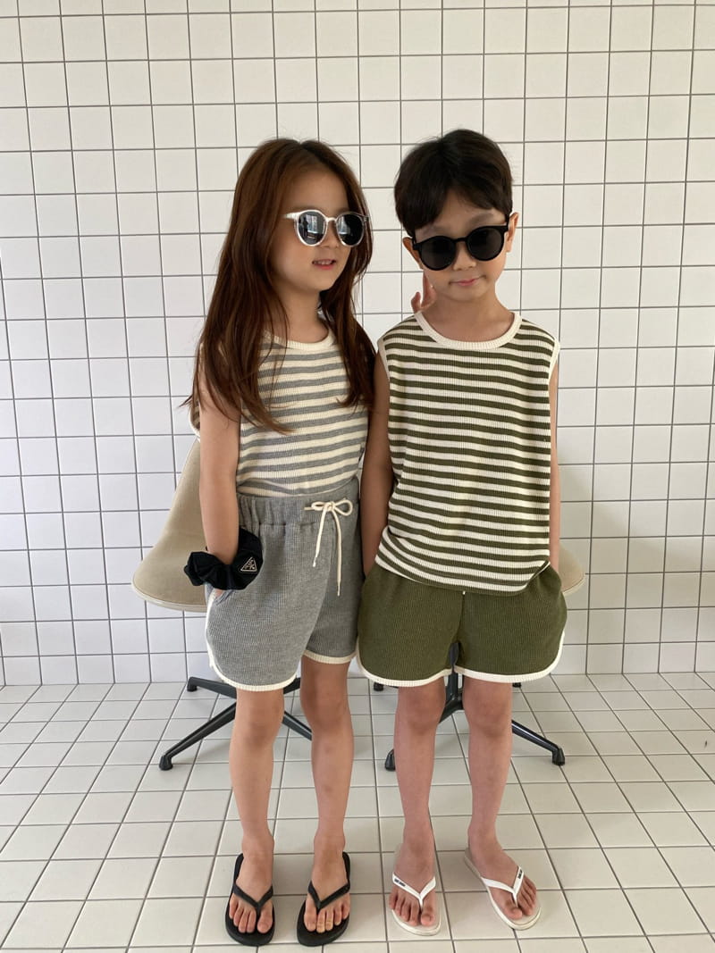 OUR - Korean Children Fashion - #Kfashion4kids - Waffle Sleeveless Bottom Set - 3