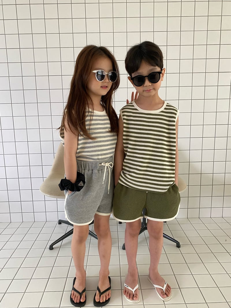 OUR - Korean Children Fashion - #Kfashion4kids - Waffle Sleeveless Bottom Set - 4