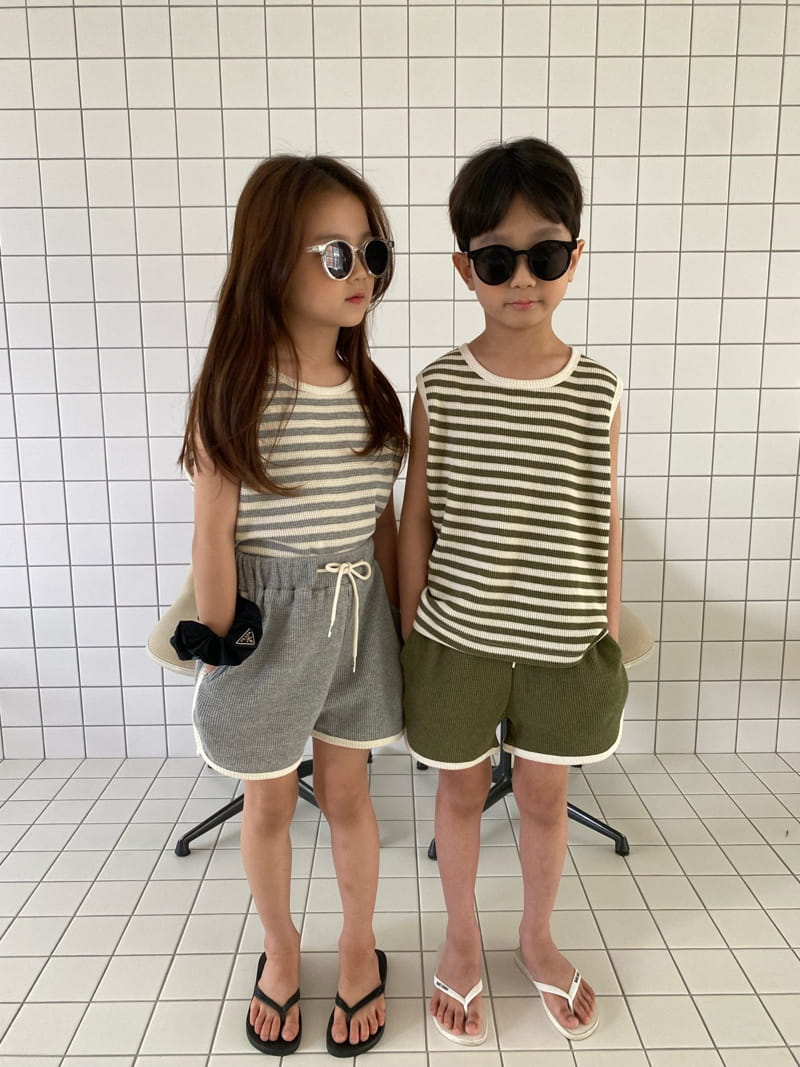 OUR - Korean Children Fashion - #Kfashion4kids - Waffle Sleeveless Bottom Set - 6
