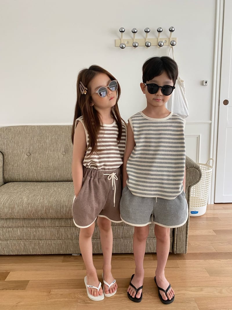 OUR - Korean Children Fashion - #Kfashion4kids - Waffle Sleeveless Bottom Set - 7