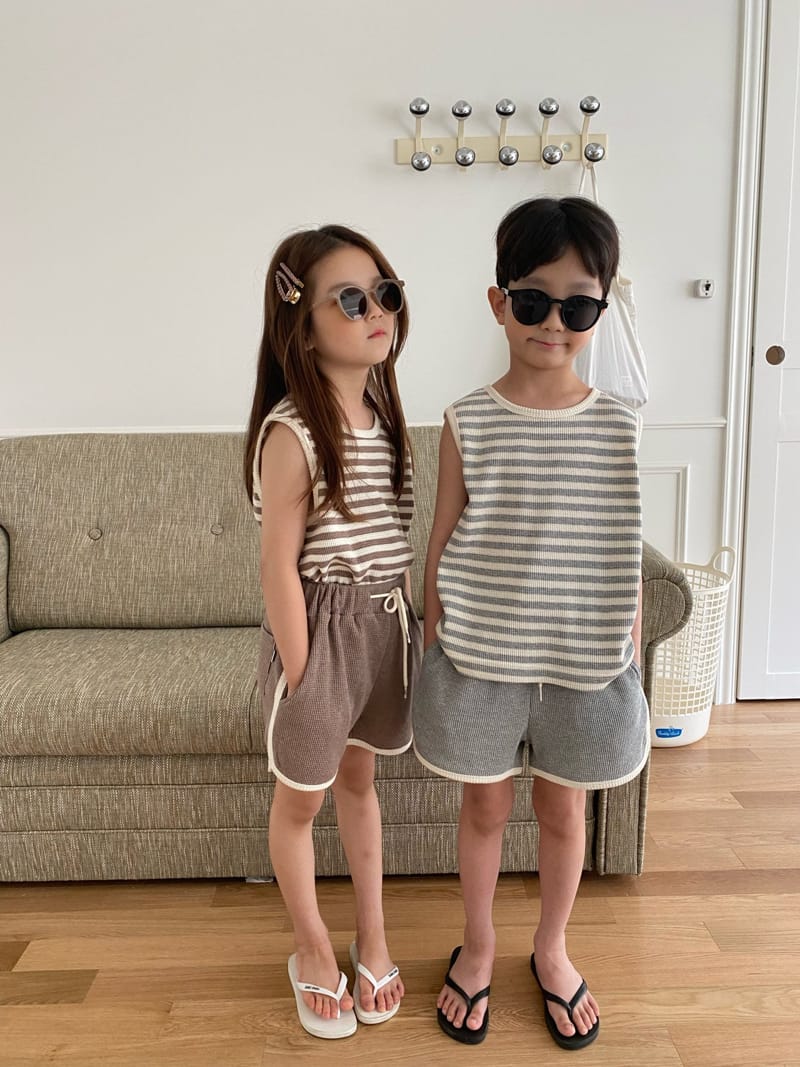 OUR - Korean Children Fashion - #Kfashion4kids - Waffle Sleeveless Bottom Set - 8