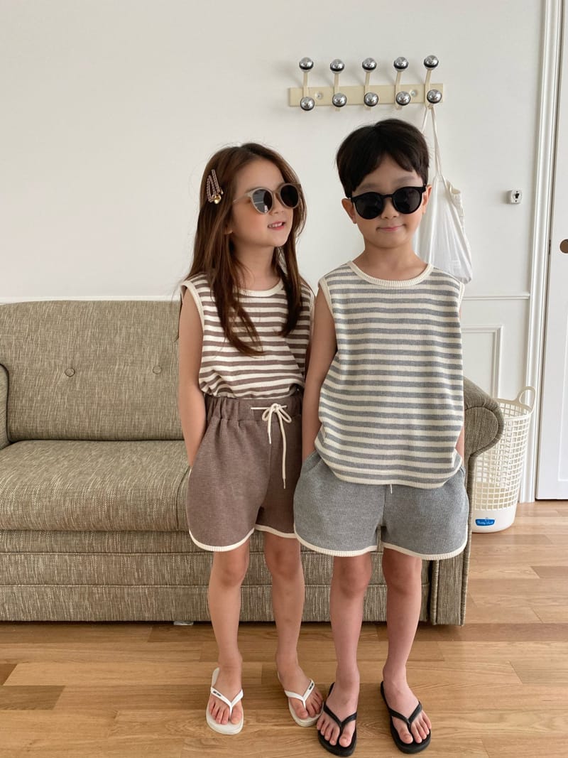 OUR - Korean Children Fashion - #Kfashion4kids - Waffle Sleeveless Bottom Set - 9