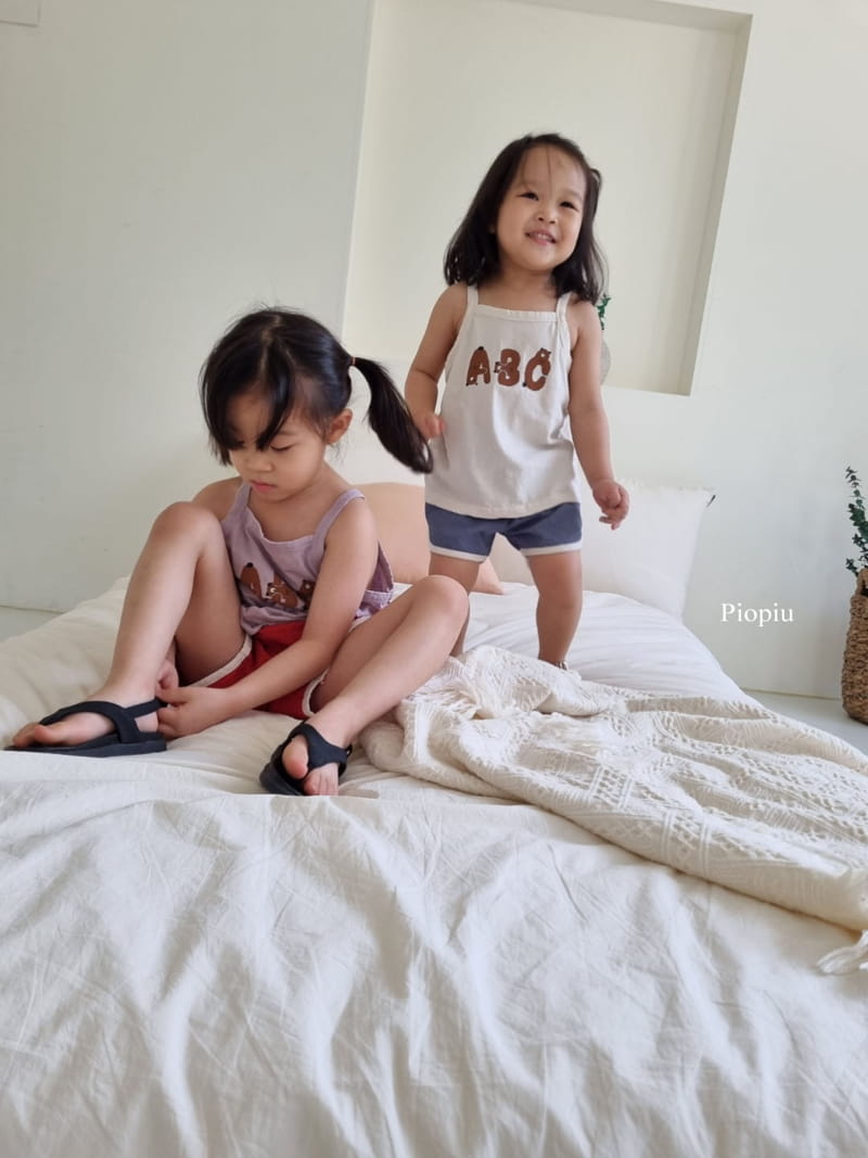PIOPIU - Korean Children Fashion - #Kfashion4kids - Alphabet Sleeveless Tee - 9