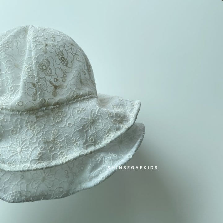 SHINSEAGE KIDS - Korean Children Fashion - #Kfashion4kids - Big Flower Mesh Bucket Hat - 6