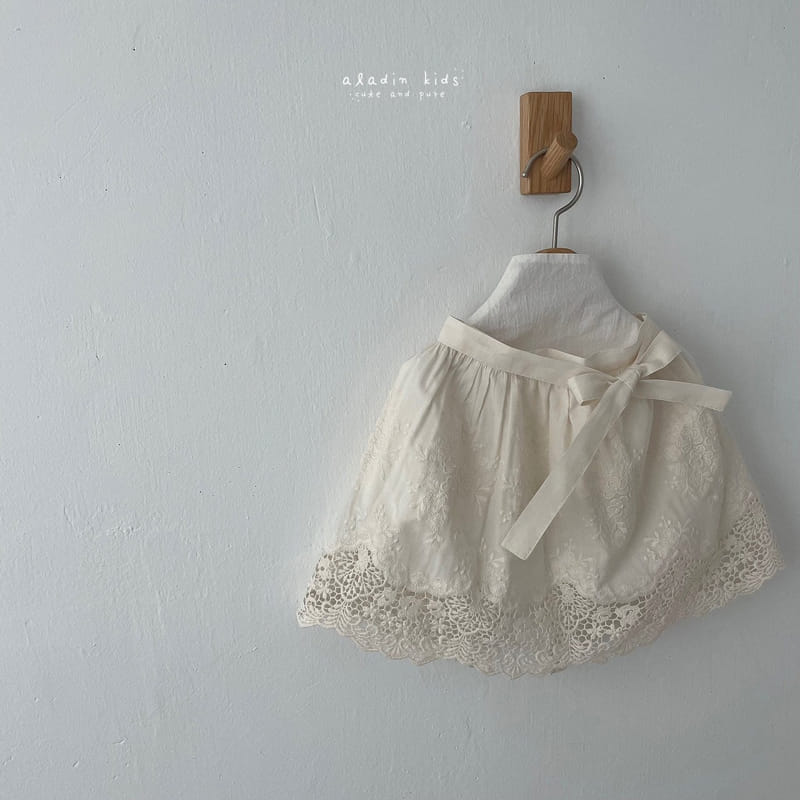 ALADIN - Korean Children Fashion - #Kfashion4kids - Lace Apron - 2