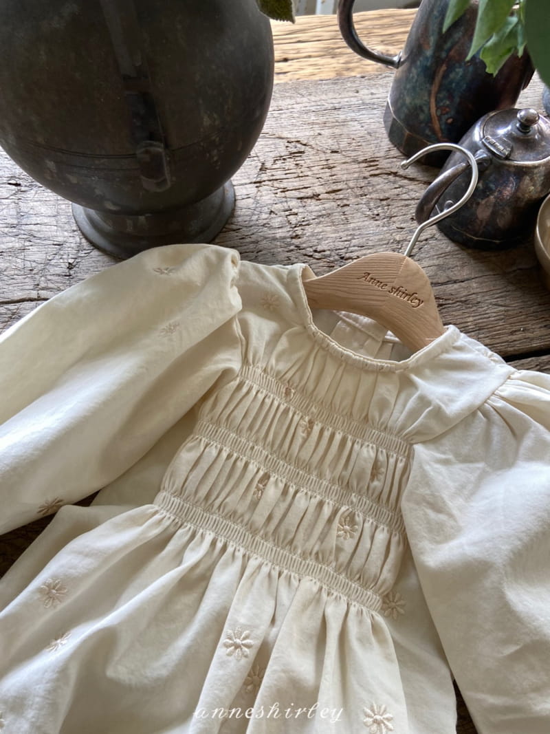 ANNE SHIRLEY - Korean Children Fashion - #Kfashion4kids - Daisy Smocked Bodysuit - 5