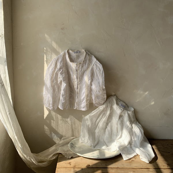 BANANA J - Korean Children Fashion - #Kfashion4kids - Adult Rose Blouse