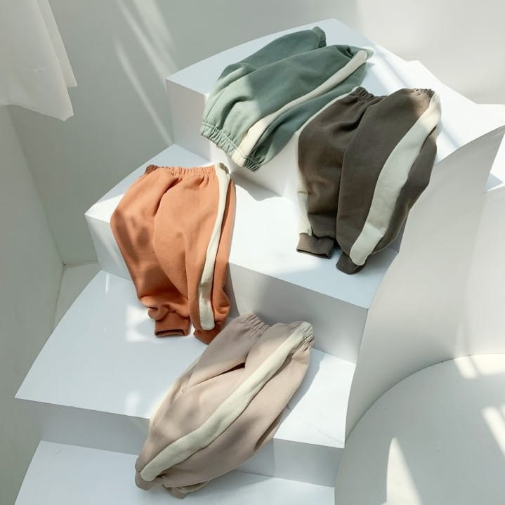 BEBE NINE - Korean Children Fashion - #Kfashion4kids - Color Line Pants