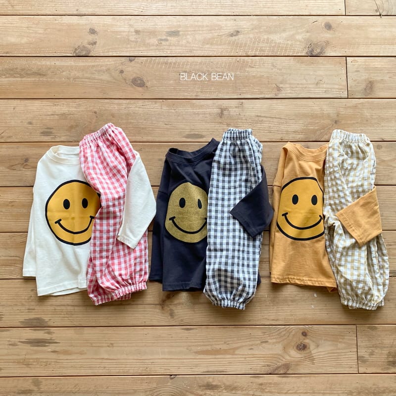 BLACK BEAN - Korean Children Fashion - #Kfashion4kids - Smile Top Bottom Set - 10