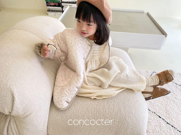 CONCOCTER - Korean Children Fashion - #Kfashion4kids - Vintage Flower Padding Jumper - 2