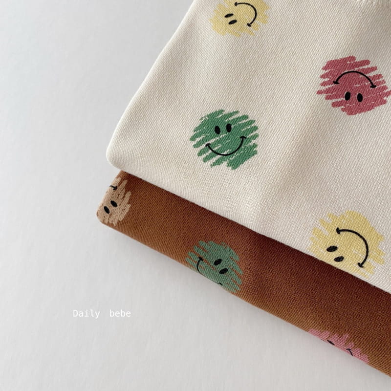 DAILY BEBE - Korean Children Fashion - #Kfashion4kids - Voca Smile Top Bottom Set - 4