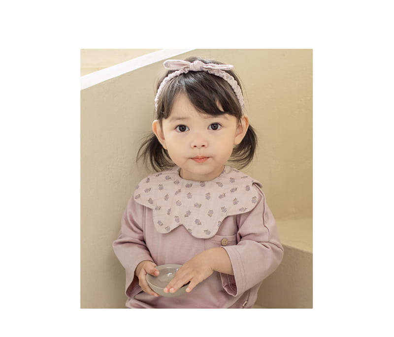 HAPPY PRINCE - Korean Children Fashion - #Kfashion4kids - Flores Baby Reversible Wave Bib - 2