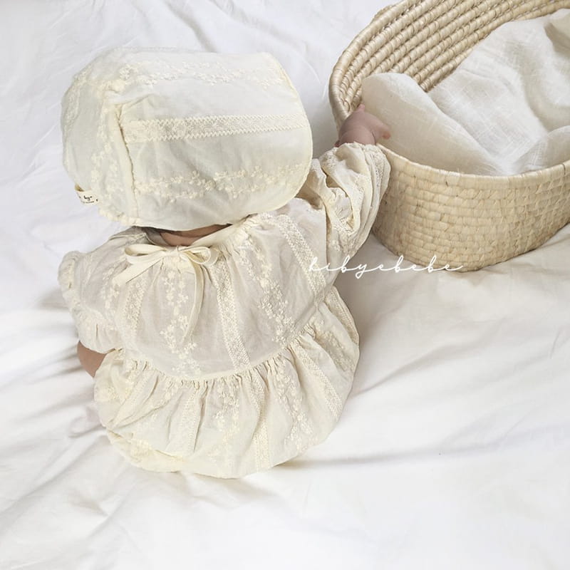 HI BYEBEBE - Korean Children Fashion - #Kfashion4kids - Lace Jacquard Bodysuit with Bonnet - 3