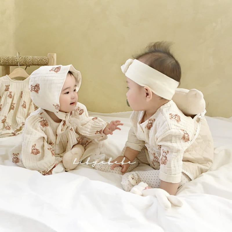HI BYEBEBE - Korean Children Fashion - #Kfashion4kids - Bebe Cook Bear Top Bottom Set