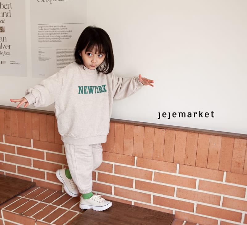 JEJE MARKET - Korean Children Fashion - #Kfashion4kids - New York Top Bottom Set - 8