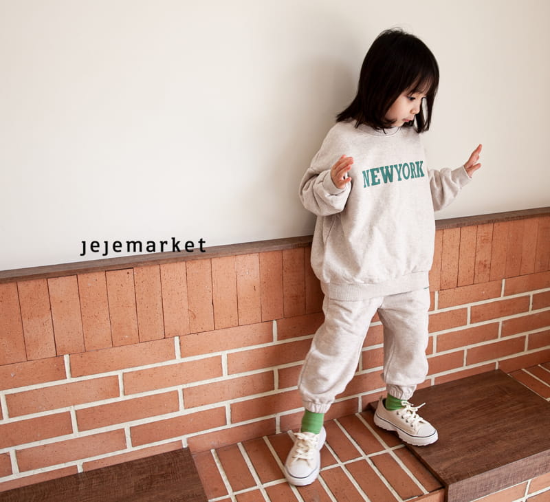 JEJE MARKET - Korean Children Fashion - #Kfashion4kids - New York Top Bottom Set - 9