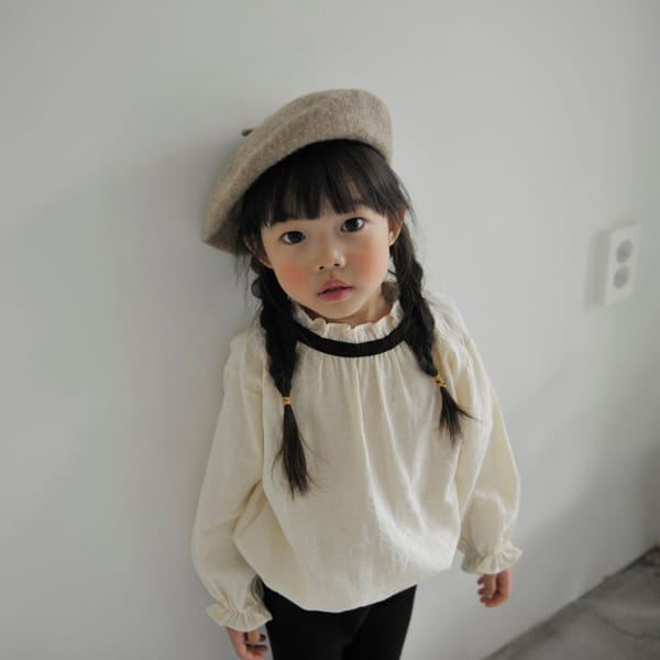 MOMO ANN - Korean Children Fashion - #Kfashion4kids - Kaya Frill Blouse