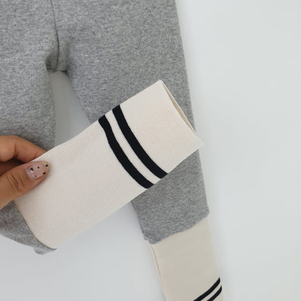 MOMO ANN - Korean Children Fashion - #Kfashion4kids - Line Banding Leggings - 9